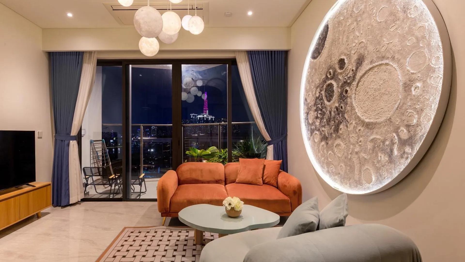 The Opera Apartment Cental Saigon Free Pool-Gym-Sauna Room- Golf Mini Ho Chi Minh City