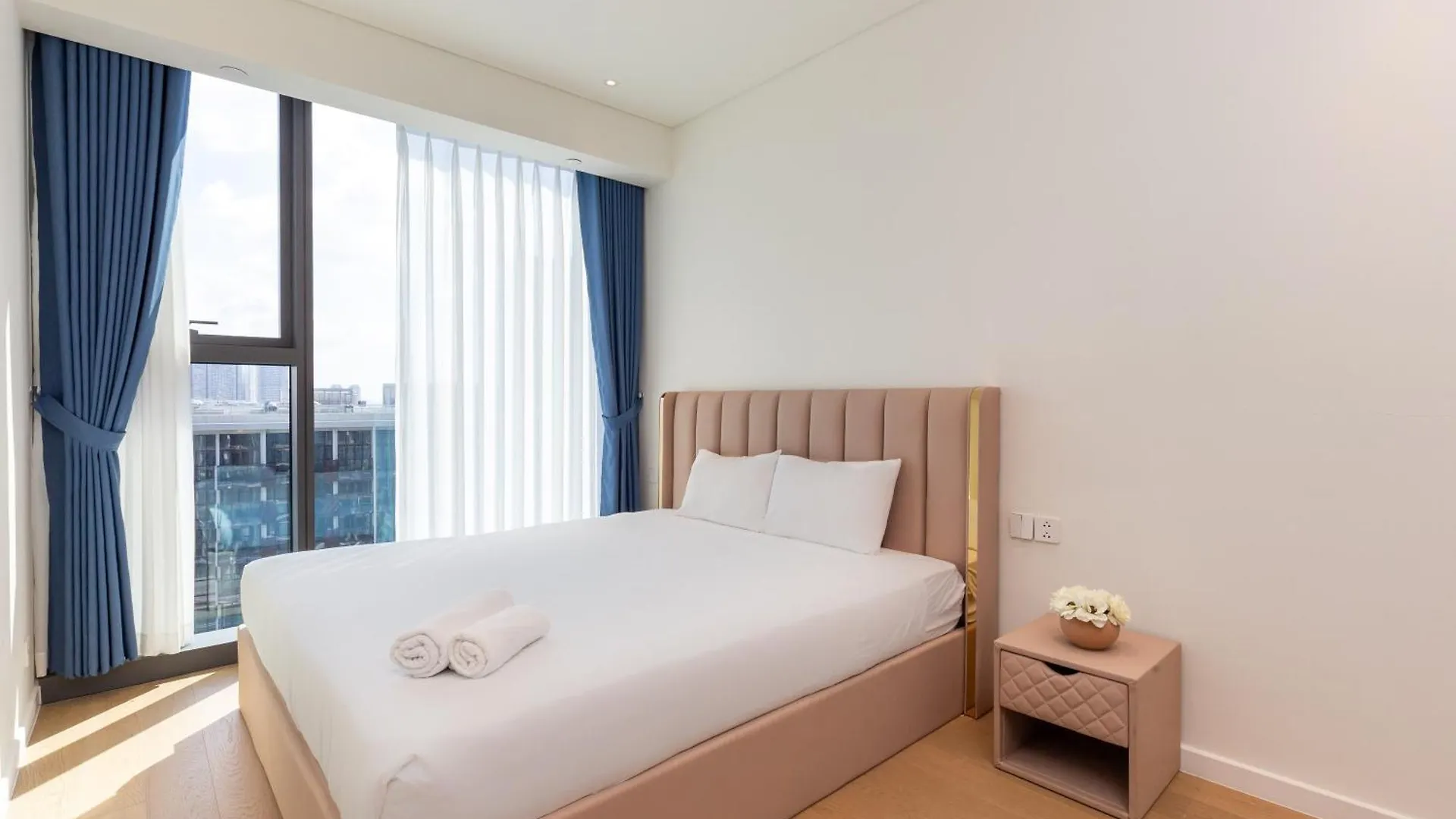 The Opera Apartment Cental Saigon Free Pool-Gym-Sauna Room- Golf Mini Thành Pho Ho Chí Minh