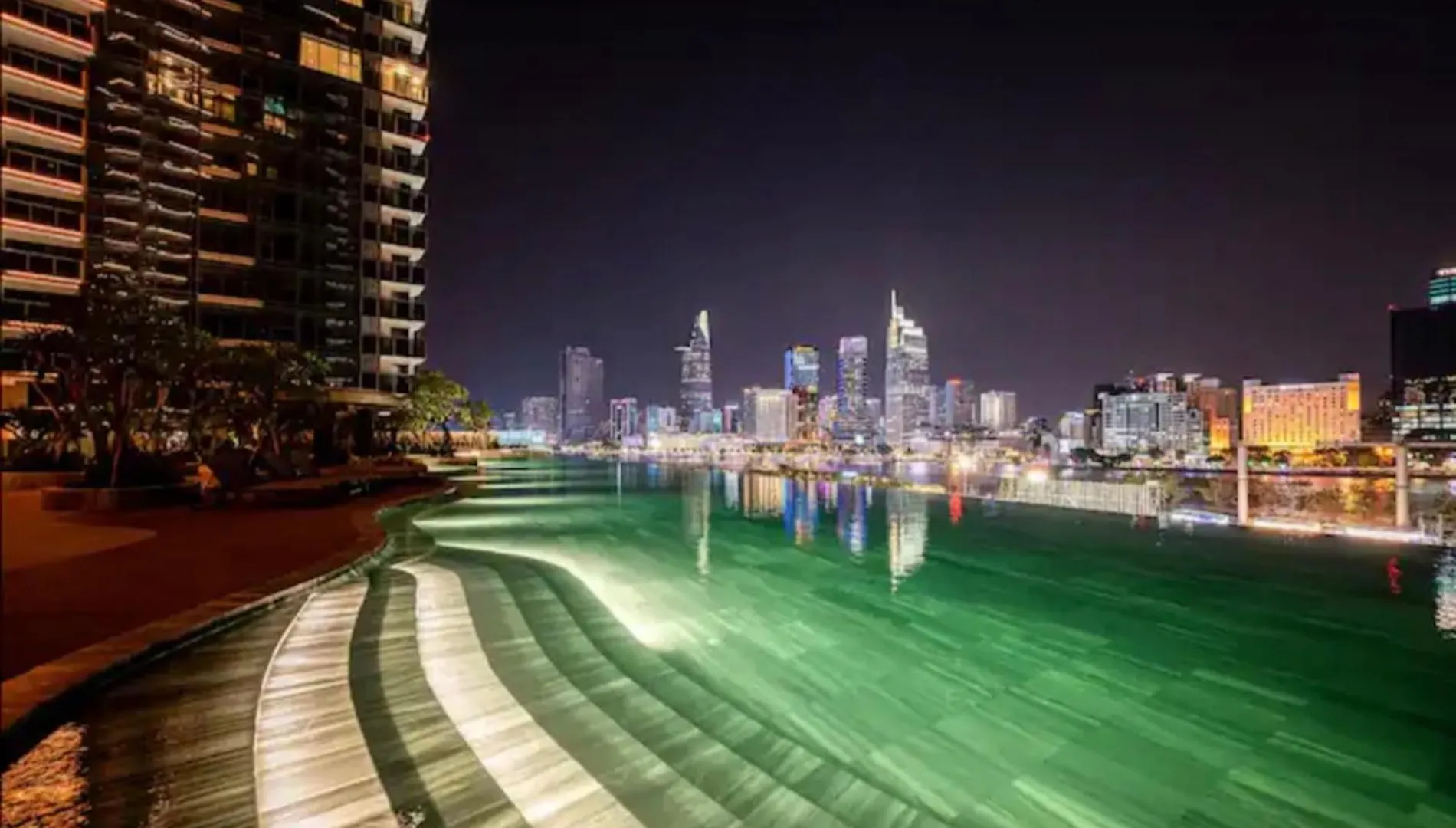 The Opera Apartment Cental Saigon Free Pool-Gym-Sauna Room- Golf Mini Ho Chi Minh City