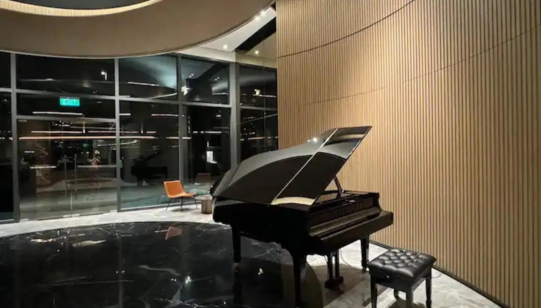 The Opera Apartment Cental Saigon Free Pool-Gym-Sauna Room- Golf Mini Ho Chi Minh City