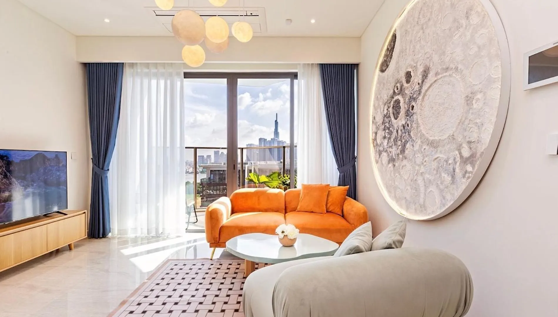 The Opera Apartment Cental Saigon Free Pool-Gym-Sauna Room- Golf Mini Ho Chi Minh City