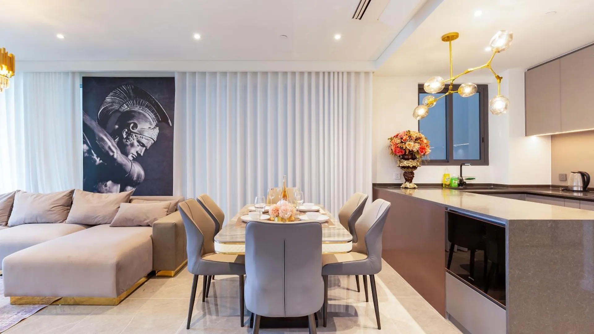 The Opera Apartment Cental Saigon Free Pool-Gym-Sauna Room- Golf Mini Ho Chi Minh City