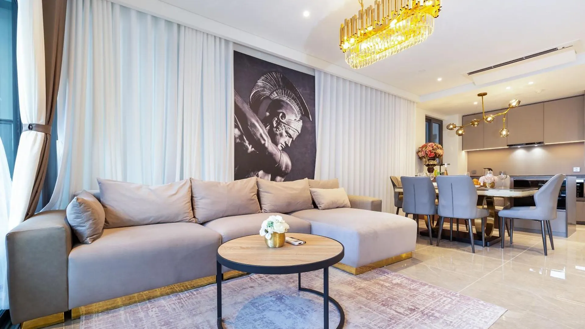 The Opera Apartment Cental Saigon Free Pool-Gym-Sauna Room- Golf Mini Ho Chi Minh City